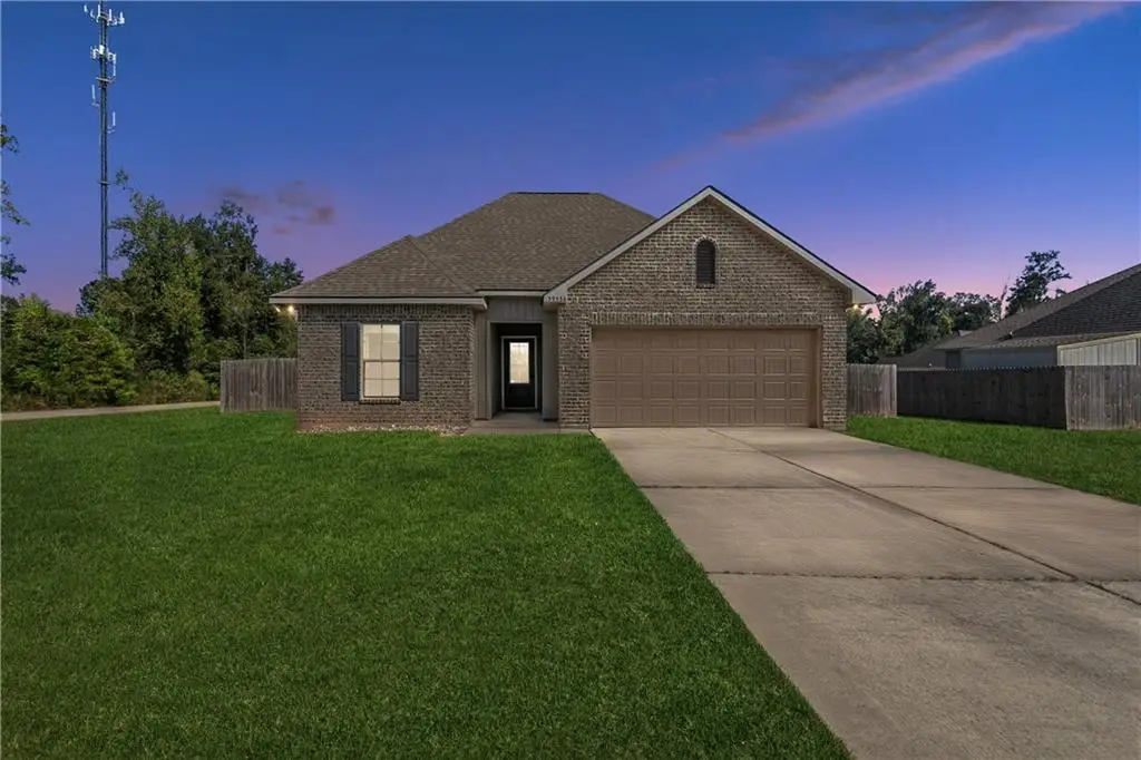 39534 Island Trace Boulevard, Ponchatoula, LA 70454 - Image #1