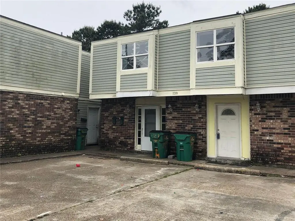 128 Fairfield Avenue, Gretna, LA 70056 - Image #1