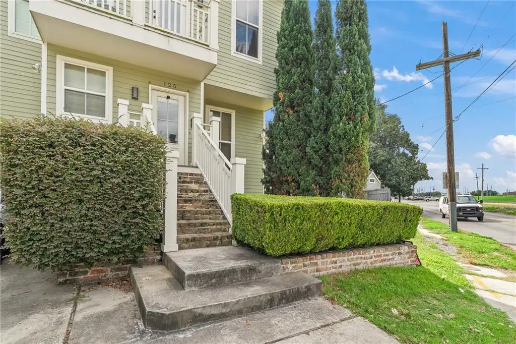 125 Broadway Street, New Orleans, LA 70118 - Image #1