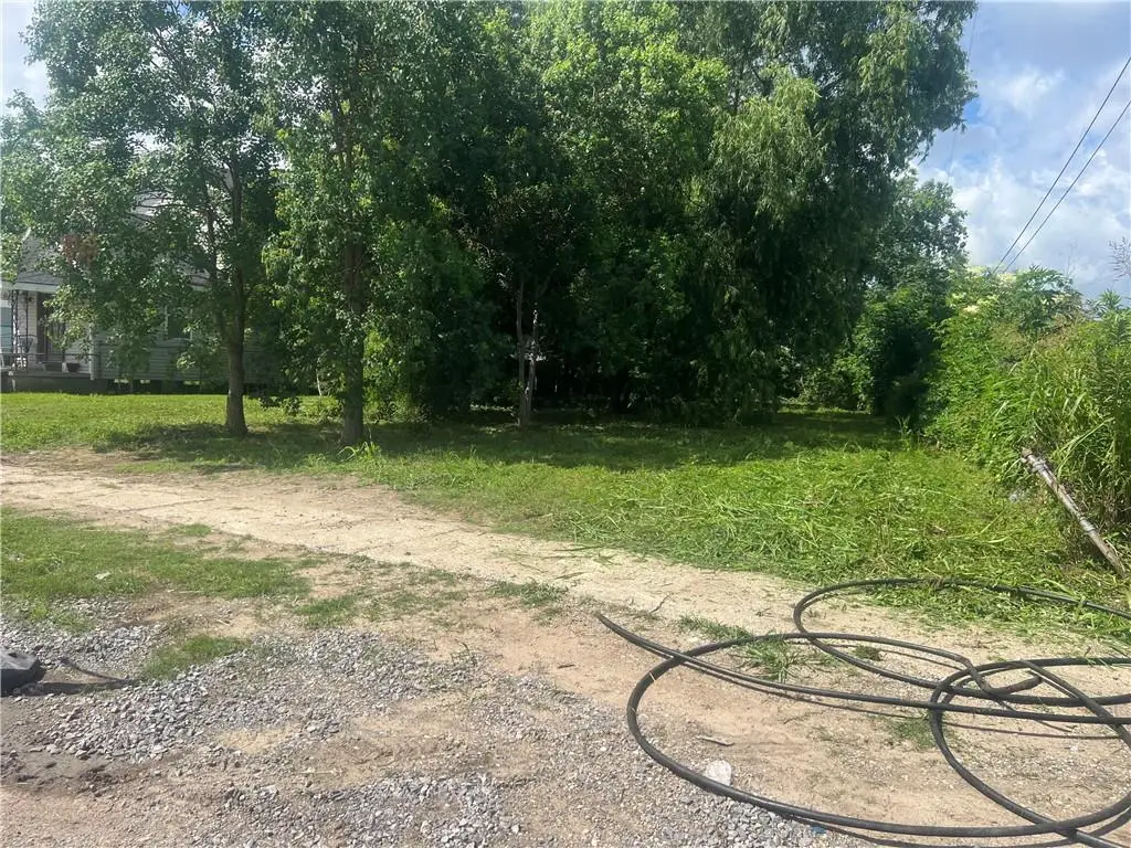 9426 Colapissa Street, New Orleans, LA 70118 - Image #1