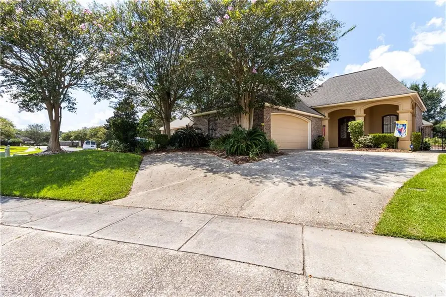 10746 Shoreline Drive, Baton Rouge, LA 70809 - Image #3