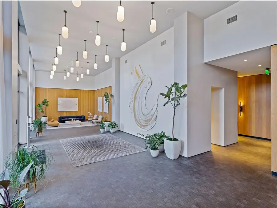 1001 Julia Street #9B, New Orleans, LA 70113 - #3