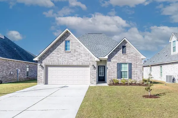 676 Ridgefield Drive, Slidell, LA 70458