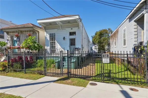 527 S Galvez Street, New Orleans, LA 70119