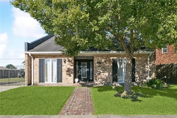 3520 Karen Drive, Chalmette, LA 70043