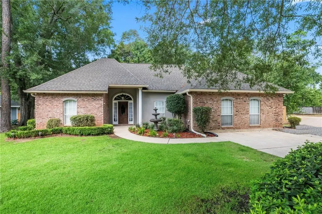 330 Westwood Drive, Mandeville, LA 70471 - Image #1