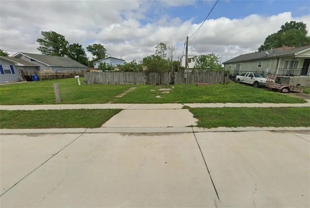 405 Warrington Drive, New Orleans, LA 70122 - Image #1