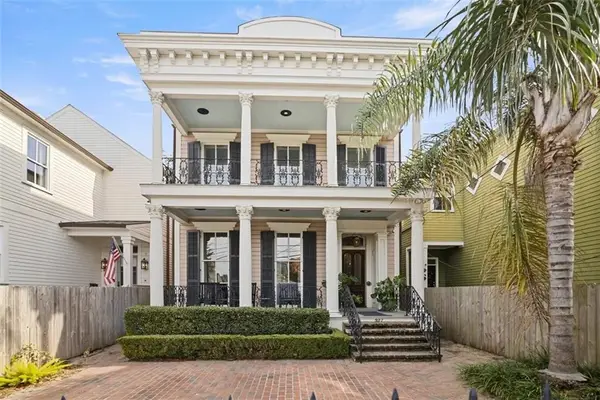 927 Valence Street, New Orleans, LA 70115