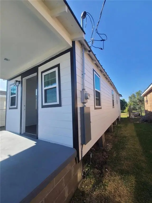 1720 Estalote Avenue, Harvey, LA 70058