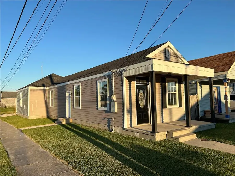 2101 Huey P Long Avenue, Gretna, LA 70053 - Image #2