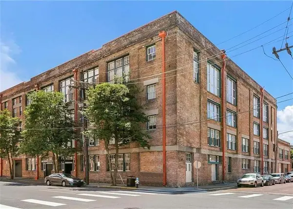 1111 S Peters Street #105, New Orleans, LA 70130