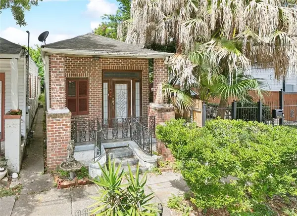 7616 Benjamin Street, New Orleans, LA 70118
