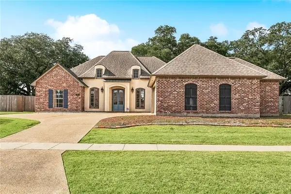 8361 Oakley Drive, Zachary, LA 70791