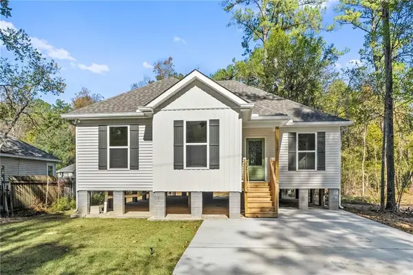 1313 Jasmine Street, Mandeville, LA 70448