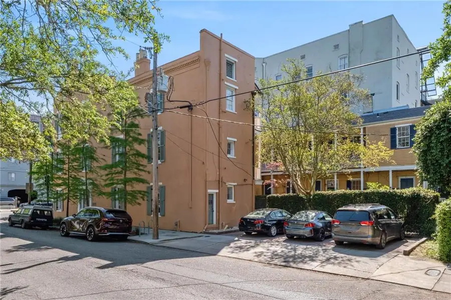 2200 Prytania Avenue, New Orleans, LA 70130 - Image #2