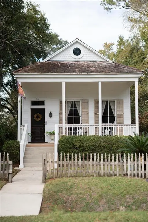 512 Marigny Avenue, Mandeville, LA 70448 - Image #1