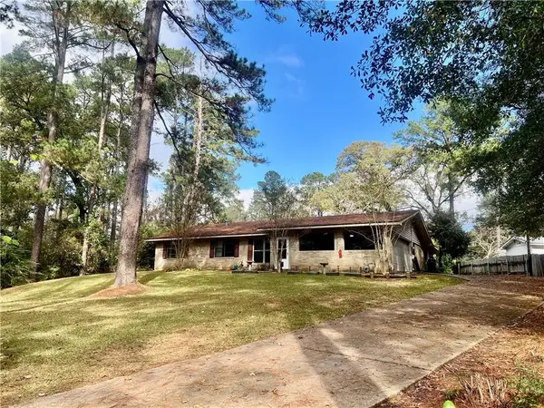 308 Iris Park Drive, Pineville, LA 71360