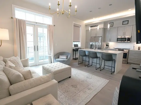 731 St Charles Avenue #305, New Orleans, LA 70130