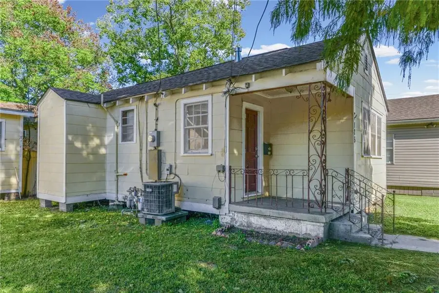 121 Hamilton Street, Gretna, LA 70053 - #3