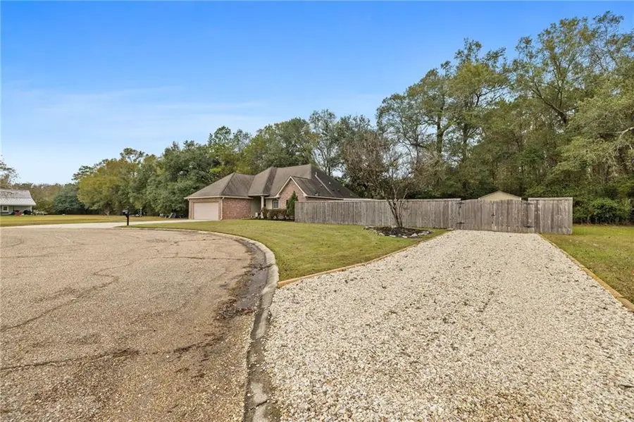 21176 Brighton Cove, Ponchatoula, LA 70454 - Image #2