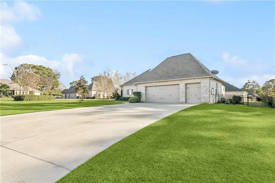 924 Great Southern Drive, Abita Springs, LA 70420 - #2