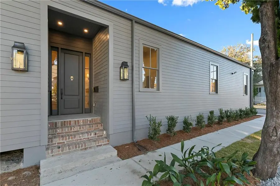 620 Bellecastle Street, New Orleans, LA 70115 - Image #2