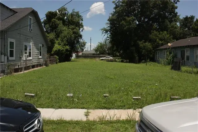 8829 Belfast Street, New Orleans, LA 70118 - Image #3