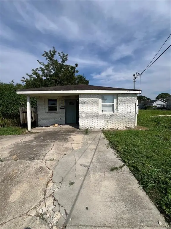 1927 Flood Street, New Orleans, LA 70117