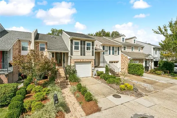 712 Old Metairie Place, Metairie, LA 70001