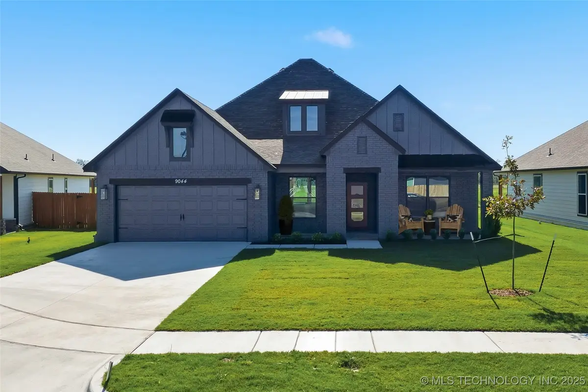 9044 E 163rd Street S, Bixby, OK 74008 - #1