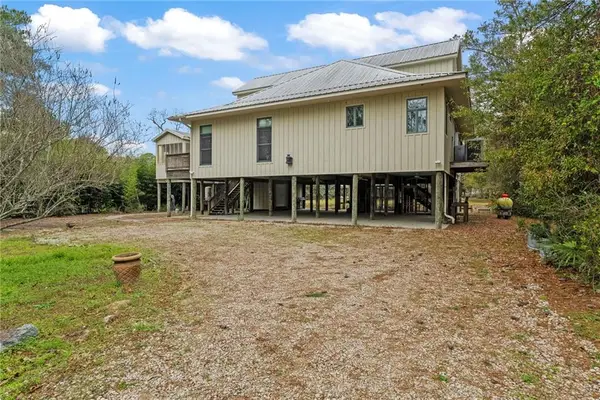 26545 Mildred Drive, Lacombe, LA 70445