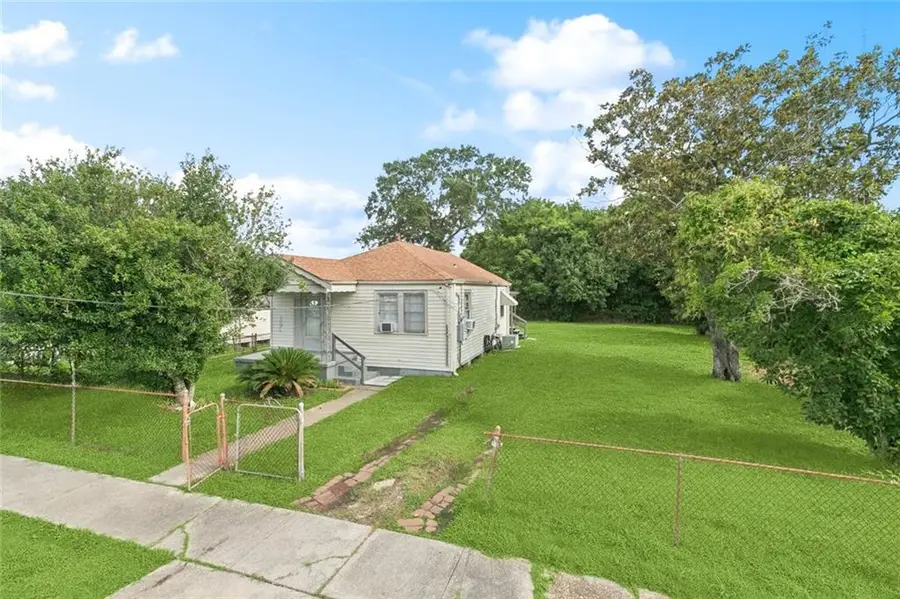 1117 Perry Street, Gretna, LA 70053 - #2