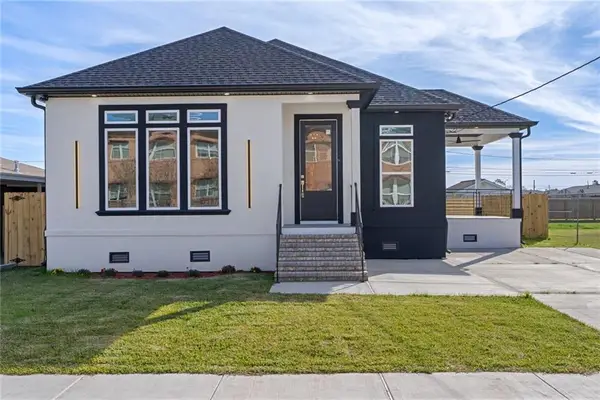 3201 Corinne Drive, Chalmette, LA 70043