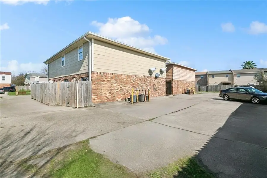 6660 Harbourview Drive, New Orleans, LA 70126 - #2