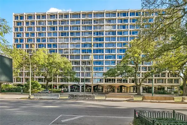 2100 St Charles Avenue #3A, New Orleans, LA 70130