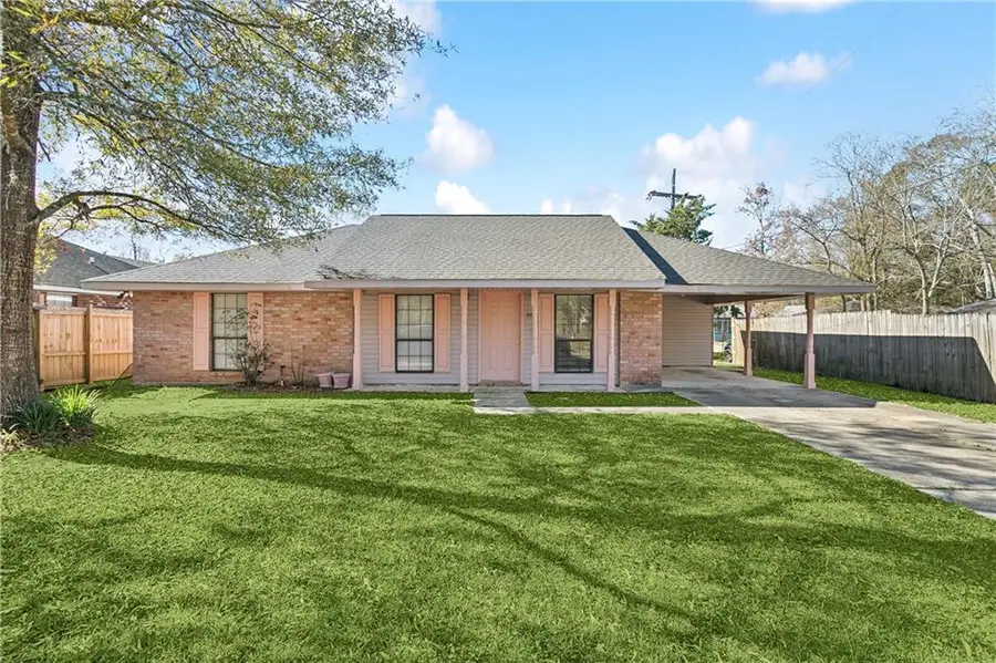 301 Cedar Lane, Ponchatoula, LA 70454 - Image #2