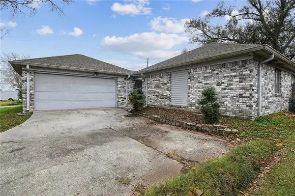 2244 Sugarloaf Drive, Harvey, LA 70058