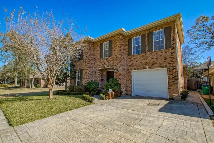 549 Brockenbraugh Court, Metairie, LA 70005 - Image #2