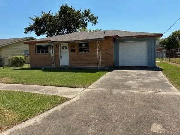 22 Halle Place, Westwego, LA 70094