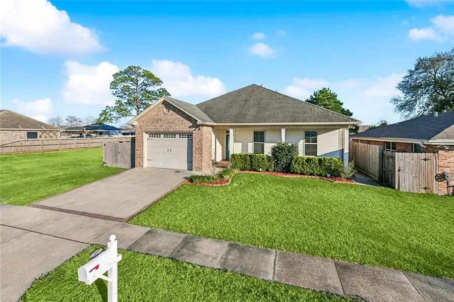 3217 Lyndell Drive, Chalmette, LA 70043 - Image #2