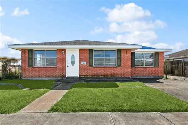 2201 Veronica Drive, Chalmette, LA 70043