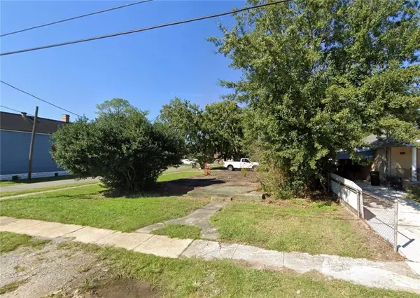 500 Angela Avenue, Arabi, LA 70032