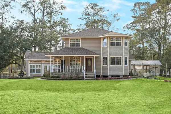 26096 Pichon Road, Lacombe, LA 70445