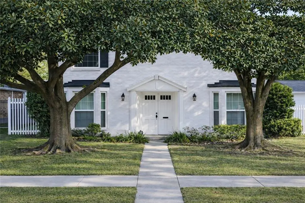 2336 Holiday Drive, New Orleans, LA 70114 - Image #1