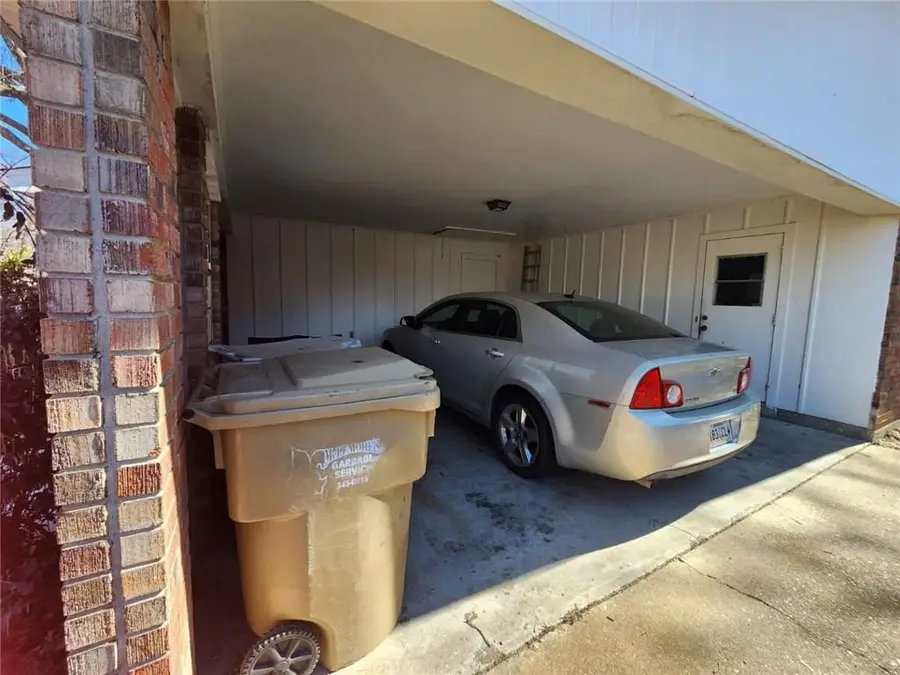 24 Elmwood Drive, Monroe, LA 71203 - #3