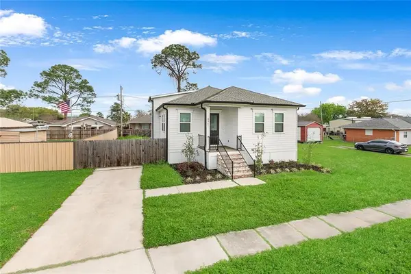 8901 Livingston Avenue, Chalmette, LA 70043
