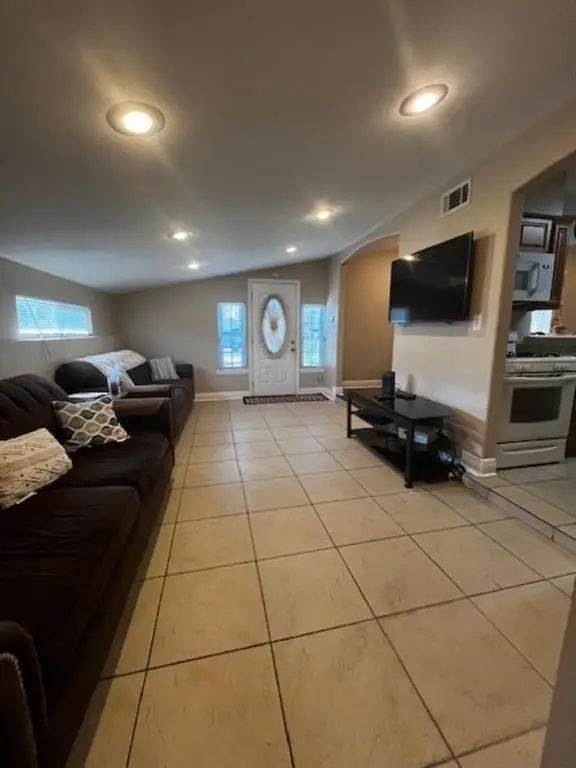 5917 Campus . Boulevard, New Orleans, LA 70126 - Image #2