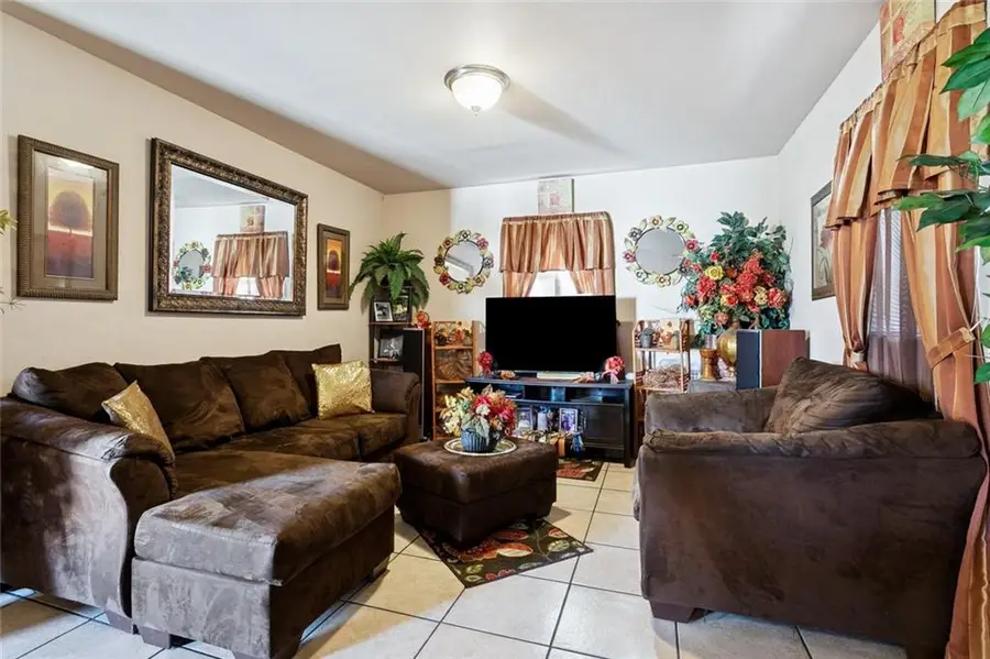 4701 Stephen Girard Avenue, New Orleans, LA 70126 - #2