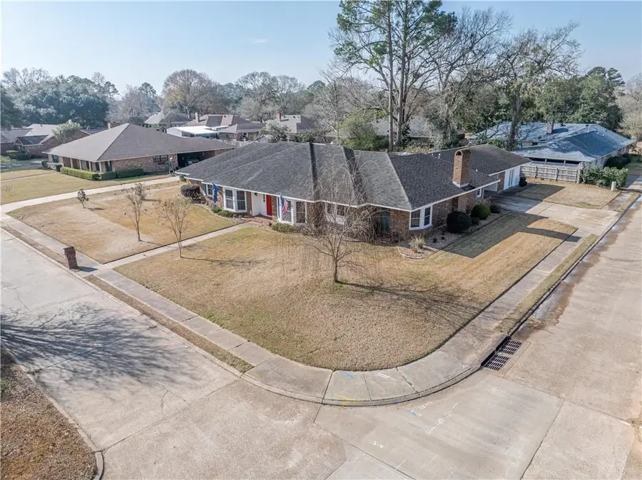 4800 Westgarden Boulevard, Alexandria, LA 71303 - #2