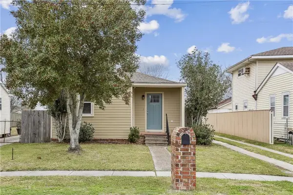 2708 Tournefort Street, Chalmette, LA 70043